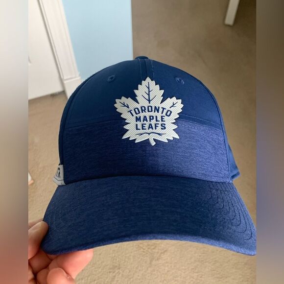 Toronto Maple Leafs Blue Cap - Picture 1 of 5